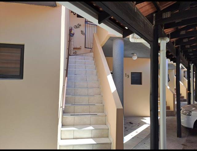 1 BEDROOM APARTMENT FOR SALE IN UVONGO BEACH